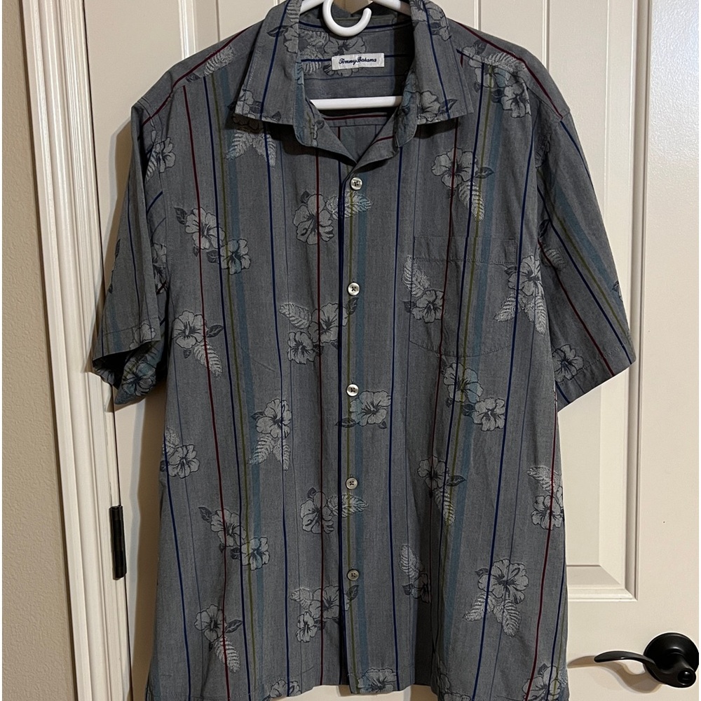 Tommy Bahama Hawaiian Print Short Sleeve Button Front Shirt Size XL Tropical
